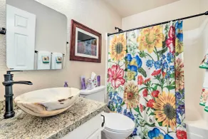 Close to Golf & Hikes! Goodyear Retreat w/ Pool - Innvendig