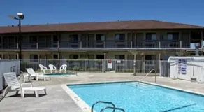 Premier Inns Concord - Piscine