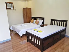 EDUARDO'S RESORT - Room