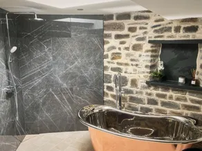 The Stone Barn, Eco Friendly, Wood-Fired Hot Tub - Bad