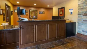 Crandon Inn & Suites - Reception