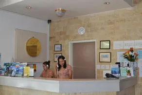 West Plaza Malakal - Reception
