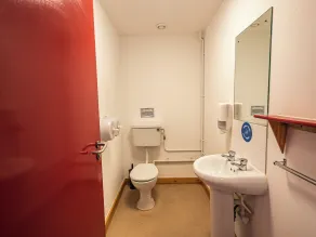 YHA London Lee Valley - Baño