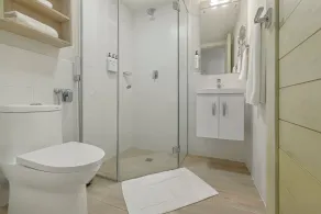 Radisson Riviera Panama - Bathroom