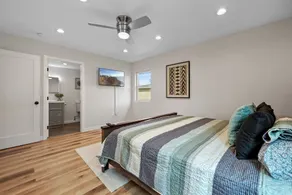 Completely Renovated Oasis on the Hill - Chambre