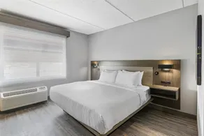 Best Western Plus Savannah Gateway - Room