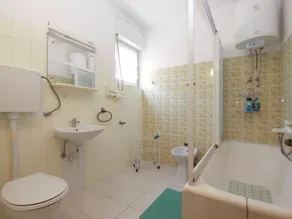 Apartment 686 - Bathroom