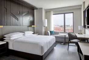 UNC Charlotte Marriott Hotel & Conference Center - Room