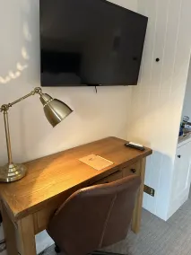 Full Moon Inn Rudge - Habitación
