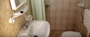 Hotel Gregorys - Bathroom