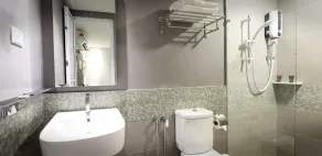 H Boutique Hotel Xplorer Loke Yew - Badeværelse