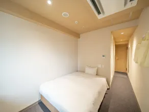 Shinsaibashi ARTY Inn - Chambre