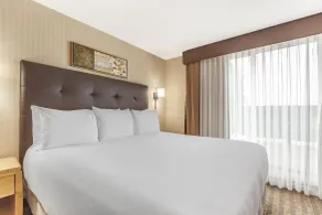 Best Western Cold Lake Inn - Room