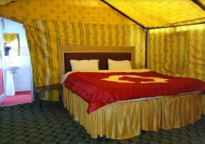 Royal Deluxe Camp - Room