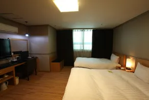 Changwon AT Business Hotel - Camera