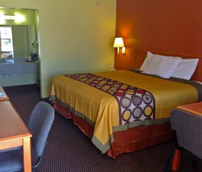 Americas Best Value Inn Pryor - Room