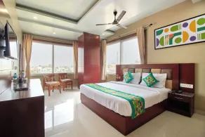 Treebo Prem Tower - Chambre