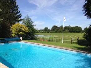 Whitethorn Bed and Breakfast - Pool