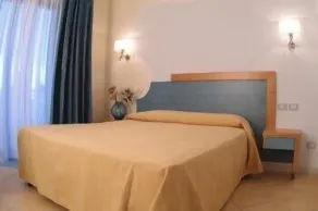 Hotel Club Cala Longa - Habitación