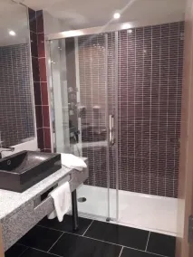 Best Western Hotel & SPA Pau Lescar Aeroport - Badezimmer
