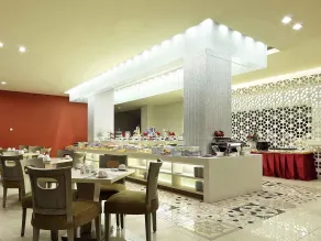 Mercure Padang - Restaurant