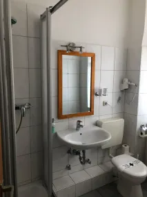 Rheinischer Hof - Bathroom