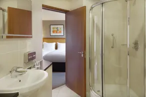 Cambridge Belfry Hotel & Spa - Room
