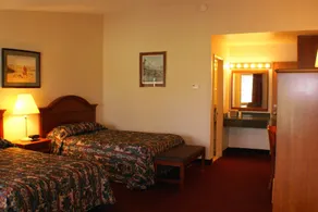 Landmark Motor Inn - Room