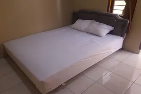 Hotel O Kost Takalar Near Polsek Mappakasunggu (Mapsu) - Chambre