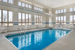 Quality Inn & Suites near Owensboro & Holiday World GOLD AWARD WINNER - Pool