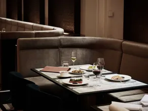 Hilton Melbourne Little Queen Street - Restaurant