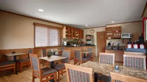 SureStay Plus Hotel by Best Western Salmon Arm - Restaurant