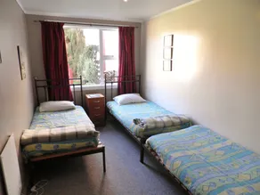 Bazil's Backpackers BBH Hostel & Surf School - Værelse