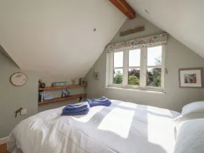 Bentley Rise - Room