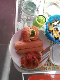 B. SINIS - Restaurante