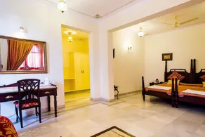 Akshay Niwas Boutique Hotel By Amantra - Quarto