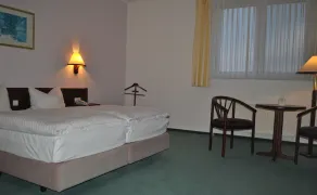 Heidehotel Lubast - Room