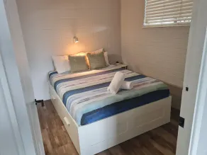 Sea-Hi Beachside Apartment - Zimmer