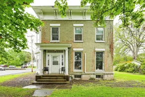 Near Lake & Wineries: Spacious Union Springs Home! - Interior