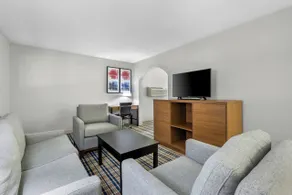 AmericInn by Wyndham Delafield-Milwaukee - Rum