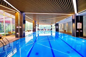 Crowne Plaza Shanghai Xiayang Lake by IHG - Piscina