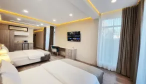 Monopoly Hotel - Room