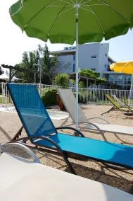 ibis Styles Marseille Provence Aéroport - Piscine