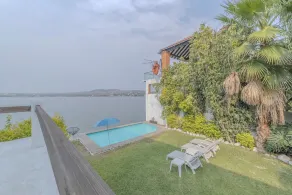 Lakeside Retreat Spacious Family Villa - Piscina