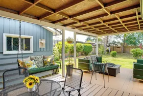 2 Mi to Fairgrounds & Dtwn Puyallup! Family Escape - Interior