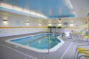 Fairfield Inn and Suites Canton South - Piscine