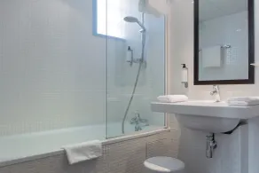 Best Western Rives de Paris La Defense - Badeværelse