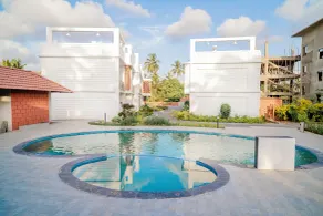 Breeze Inn Beach Resort - Basseng
