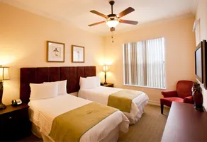 Emerald Greens Hotel Condo Resort - Rum