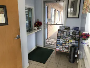 Americas Best Value Inn - Jonesville - Inngangsparti